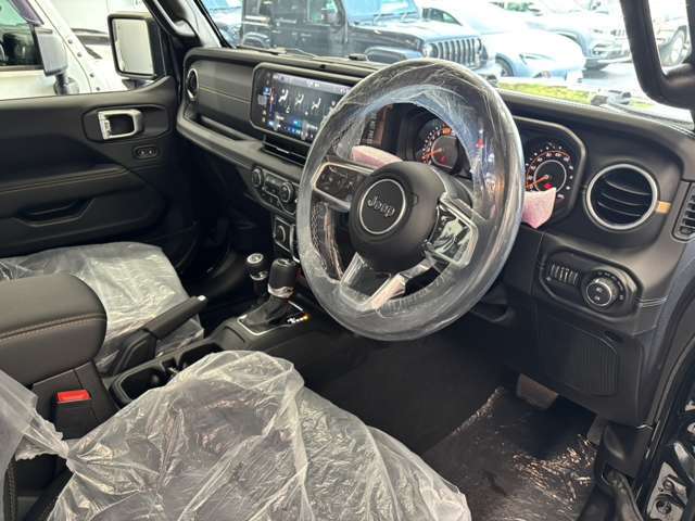 中古車だけでなく新車も多岐にわたり正規輸入車販売を行っております。全国選りすぐりの仕入ネットワークからあなたにピッタリのお車を探します！◆TEL:0078-6002-700293◆