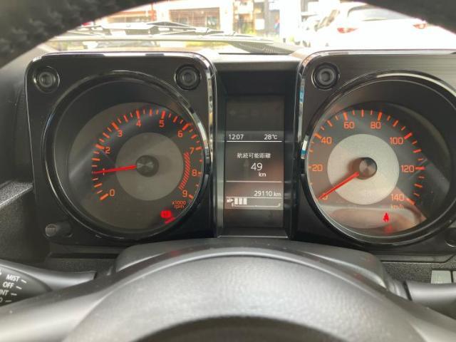 WECARSの展示場では実際に見て、触ってお車をお選びいただけます！知識の豊富な営業スタッフが様々なカーライフをご提案いたします！