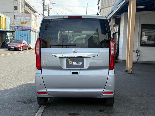 アイエスオートは点検・車検も行っております。ご購入後のアフターサービスも充実！！他店でご購入されたお車も是非、ご相談ください！！