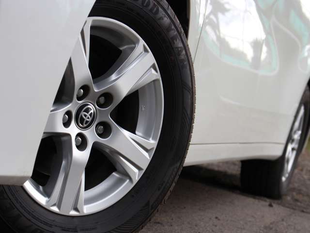 お車に合った保証をご用意しております！1年間、走行距離無制限保証！ディーラー保証継承！当店スタッフが細かくご説明をさせていただきます！延長保証も可能です！