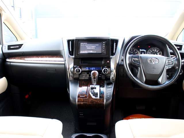 内外装クリーニング済みです！車両品質には自信がございます！是非お気軽にご来店下さい！