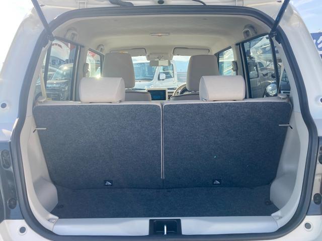 法定点検整備をしまして納車をさせて頂きます。オイル交換も、もちろんさせて頂きます。