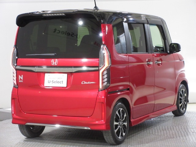 ボディクリーニング後、愛車をピカピカの状態へ保護するコーティング「ブライトパック」がおススメです！水垢がつきにくく、手入れがしやすくなりますよ！いつも愛車をきれいにしておきたい方におススメです。