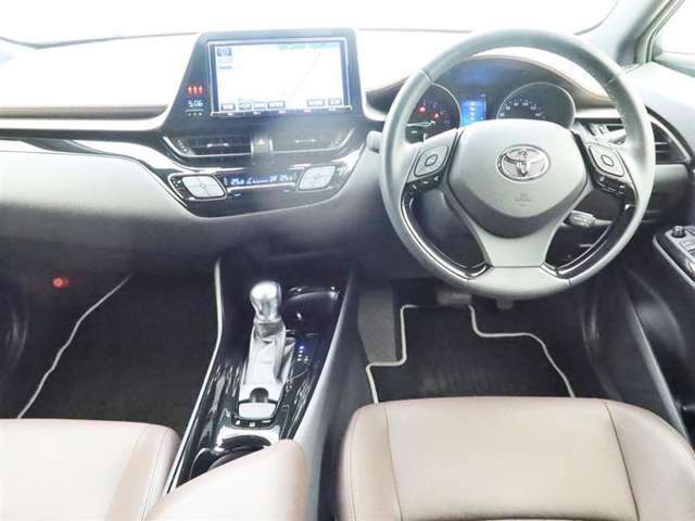 こちらの車両は、末永い安心メンテナンスを提供させていただく為、ご来店頂きお車のご確認・点検（スマイルパスポート）にご加入いただける、岐阜県内販売・登録の方に限らせていただきます。