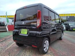 荷物もたくさん詰めて燃費の良いこのお車でドライブしましょう！