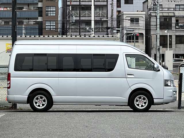 トヨタ ハイエースバン 2.7 DX スーパーロング ハイルーフ 2006