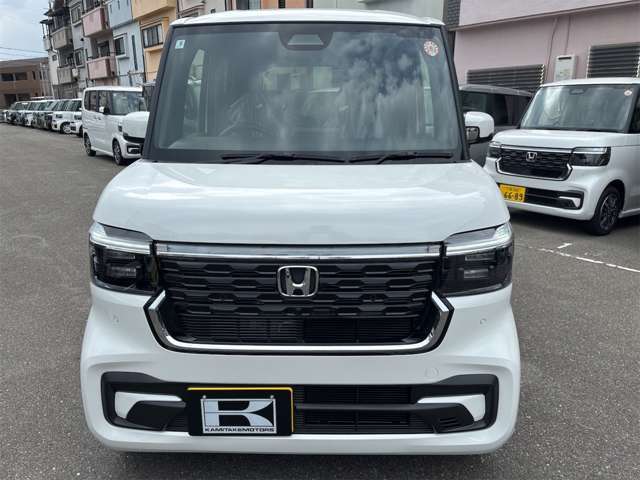 ★全国トップレベルの販売台数実績★　　★枚方本店年間販売台数3700台！オールメーカー全車種取り扱いしております★