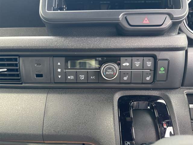 ★わかりやすく丁寧な対応★　★お車のご購入が初めての方や、お車に詳しくない方でも分かりやすい、ご説明を心掛けています★　★少しでもお客様のお役に立ちたいと全スタッフ思っております★