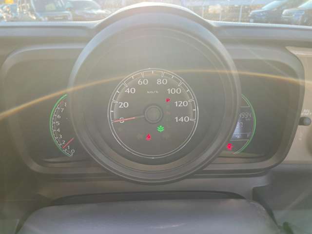 ★ポイント5四日市松本店では走行管理システムを導入しておりますので店頭の展示車には紛らわしいメーター交換車やメーター改ざん車・メーター巻き戻し車は展示しておりませんので安心してお車をお選び頂けます♪