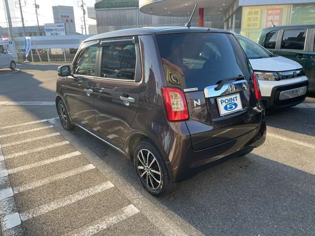 ★当店ではウィンドフィルム（30色から選択）施工も行っていますのでご希望の方はお気軽にご相談下さい♪ウィンドフィルムは紫外線カットやプライバシーを保護する役割を担い女性の方やお子様にもとてもイイですよ