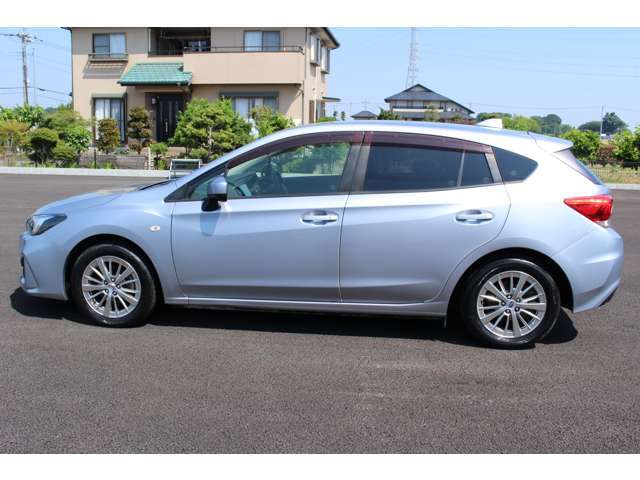 2年保証付♪車検整備付♪衝突軽減ブレーキ♪ナビTV♪バックモニター♪ETC♪スマートキー♪Bluetooth♪コーナーセンサー♪