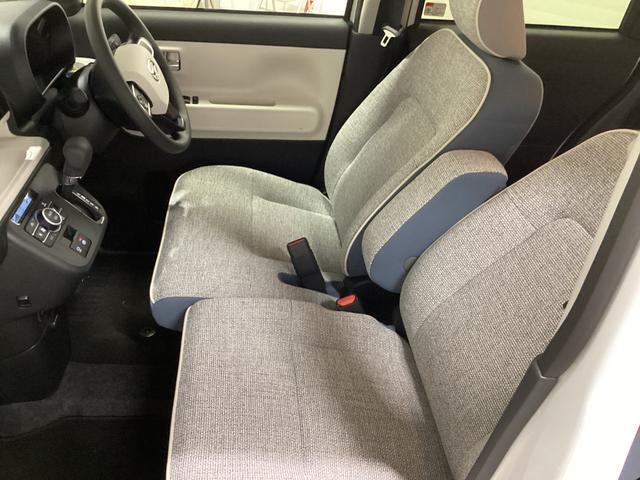 運転席・助手席全体像です