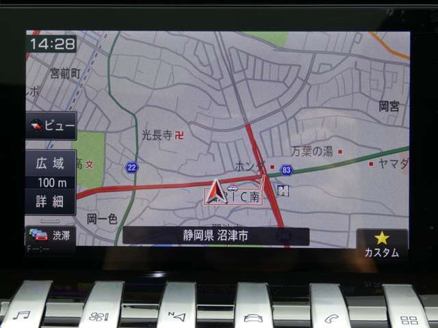 プジョー/シトロエンの正規ディーラーですので納車前の整備、点検はもちろんの事、保証も充実しております。