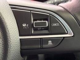 【アダプティブクルーズコントロール】高速道路での長距離走行が楽に！！自動で速度を保つクルーズコントロールが、衝突軽減システムと連携し、前方の車両を感知して車間を保つように速度調節してくれます！！