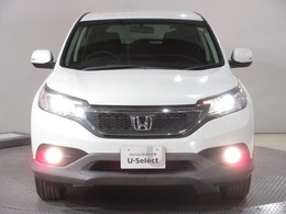 太陽光に近い青白くとっても明るい『ディスチャージヘッドライト』付き！とっても明るく遠くまで光が届きますから夜間や雨の日のドライブには心強い装備ですね～。　フォグライトも付いていて安心です！