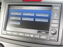 ナビゲーションはホンダ純正HDDナビを装着しております。AM、FM、CD、DVD再生、フルセグTV、音楽録音再生がご使用いただけます。初めて訪れた場所でも安心ですね！