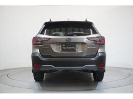 スバル自動車保険プランもご検討ください！スバルではアイサイト車限定のサービスなど、安心で愉しいカーライフのためのSUBARU自動車保険プラン“6 Stars Collection”をご用意しています！