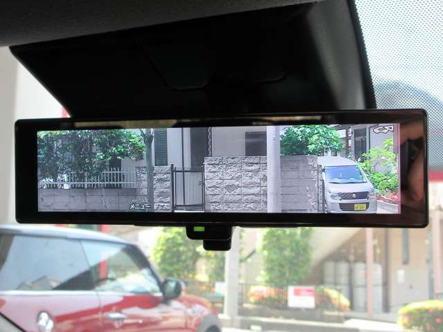 人気OPインテリジェントスマートルームミラー☆後席者の乗車時やキャンプなどの積載量が多く後方視界不良時には、とても便利な機能となります。