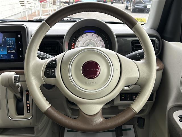 【内装の除菌消臭】車内の細菌やカビを除去しニオイの元となる菌の抑制をします。様々な物質に直接反応して酸化、分解します。人気オプションの一つです。