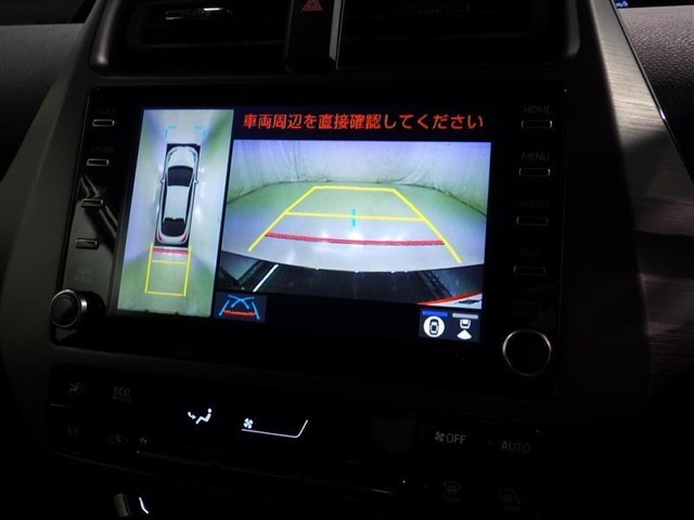 パノラミックビューモニターシステムが付いているので車の上から見た映像が確認できますよ。