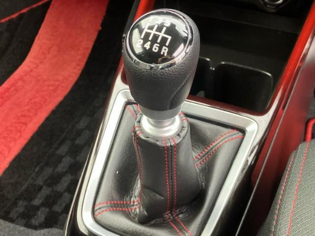 国産車から輸入車まで多様なお客様のニーズのお応えできるように、全国規模で豊富な在庫展開！車のことならWECARSへ！