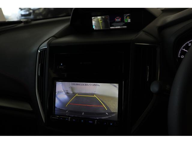 バックカメラ画像にはガイド線が表示できます！MFD連携で車庫入れ安心！