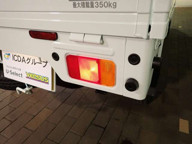 ◆三重県最大級の大型屋内中古車センター♪ヴァーサス鈴鹿店です♪オールジャンルの展示車が盛り沢山です♪在庫の無い車両のオーダーも受け付けます♪電話→059-384-5050までお問合せ下さい◆