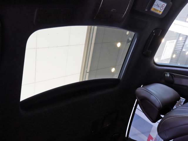 お車に合った保証をご用意しております！1年間、走行距離無制限保証！ディーラー保証継承！当店スタッフが細かくご説明をさせていただきます！延長保証も可能です！