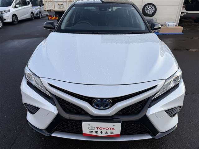 主な装備は、トヨタセーフティセンス、カーナビ、バックモニター、エンジンスターター、ETC、寒冷地仕様となっております。