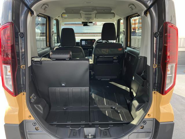 リヤシートも全車消毒済み。シートを倒すとゆったりとした室内空間に★レジャーにショッピングに大活躍！シートは左右別々に動くのでアレンジいろいろ！