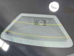 【スズキ　セーフティサポート】走行中に前方の車両等を認識し、衝突しそうな時は警報とブレーキで衝突回避と被害軽減をアシスト。より安全にドライブをお楽しみいただけます。