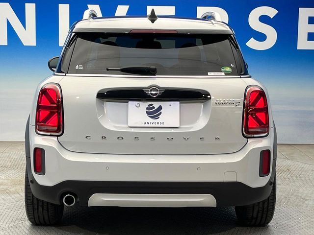 ●当店では第三者機関による車両品質鑑定を導入し、修復歴車を排除。鑑定書が発行されますので、ぱっと見ただけでは分からない箇所まで納得した上でご検討いただけます。※一部未実施の場合がございます。