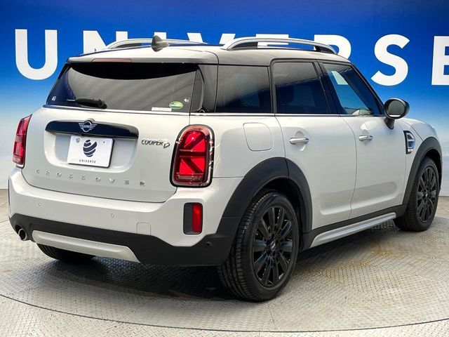 ●YANASEオートシステムズとの提携によって実現した高品質修理ネットワーク！大切なお車だから、万が一の修理でも「純正品質」をご提供。当店でご購入いただくお車にはメリットが数多くあります