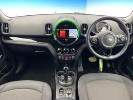 レンタアップ　輸入車グループ総在庫数約2，000台！全国の系列店からメーカー・車種問わずご紹介出来るので、あなたにピッタリのお車が見つかるはずです♪まずはお問い合わせ下さい☆