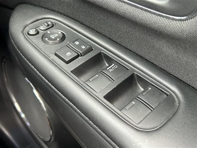 【窓操作部】『窓周辺/窓周辺装備』の画像になります。写真の内容に関してご不明点、ご質問等がございましたらお気軽にガリバー店舗までお問い合わせください。