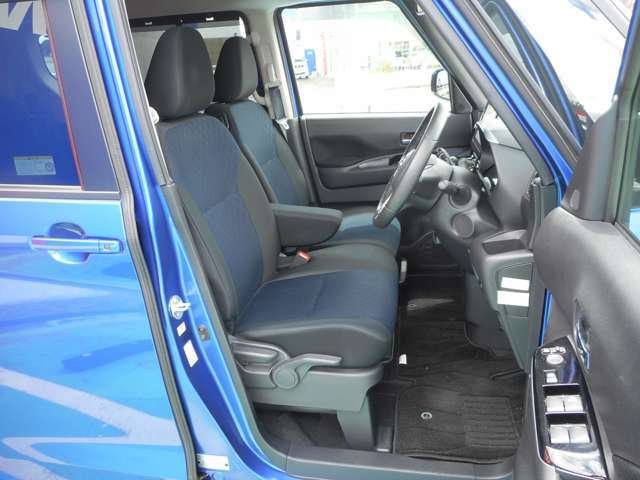 おクルマは、ご納車前に車検及び法定整備を実施してお引渡しいたします。全国どこでも日産ディーラーで保証整備が受けられますので、安心してお乗りいただけます！
