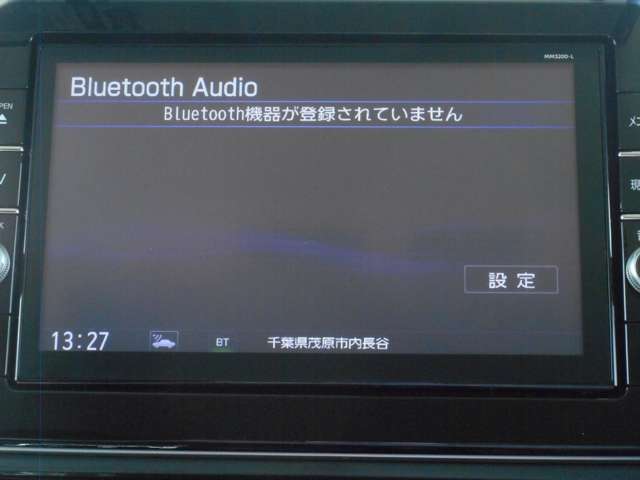 BluetoothAudioももちろん使えます。お手元のスマホをご登録ください。ハンスフリーホンとしても使用可能です。