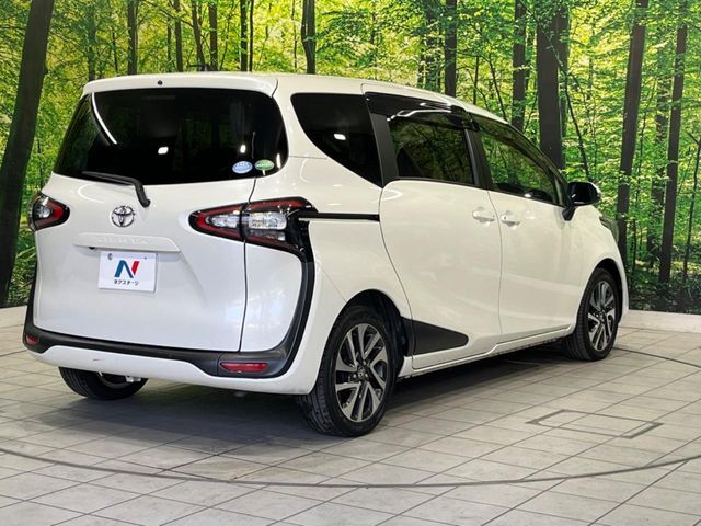 ☆全国のネクステージからお取り寄せが可能※！遠方の店舗に展示してあるクルマが気になる場合も、最寄りの店舗でご覧いただくことが可能です！是非私たちに要望をお聞かせください！※別途費用