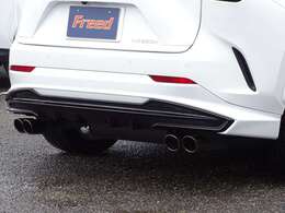 ☆オプションの【TRDスポーツマフラー】付きです！ハイブリッドではありますが、アクセルを踏む楽しさがあります。低音で心地よいサウンドをお楽しみいただけます！☆