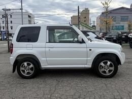 国産・輸入車・新車販売から整備・保険までトータルでサポートいたします。購入後も安心してカーライフをお楽しみいただける体制を整えております。