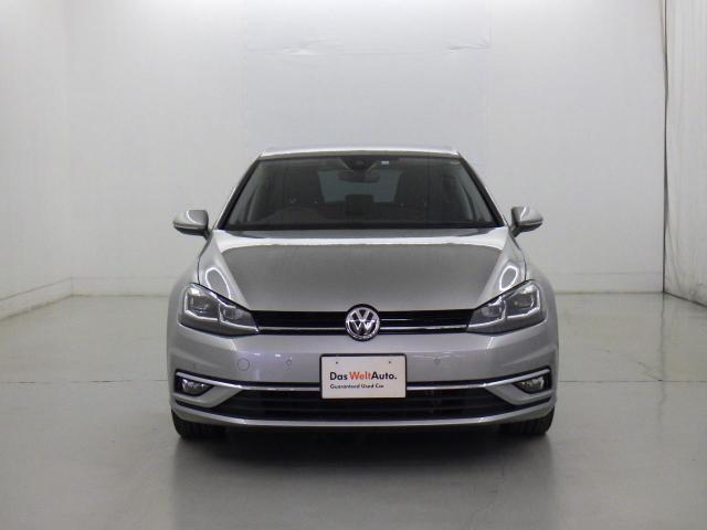 VWは小さな車も、大きな車も、平等です。クラスによって品質や安全性に差を付けない。ボディ剛性と精度、重厚なドアの音はどの車種も共通です。是非一度体感してみて下さい。