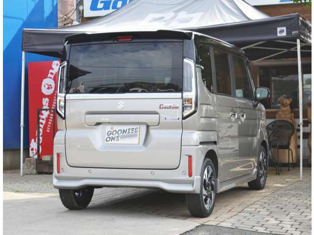 スズキ車のことならお任せください！人気のハスラーやジムニー、ワゴンRなど豊富なラインナップをご用意。専門スタッフが購入からアフターまでしっかりサポートします！