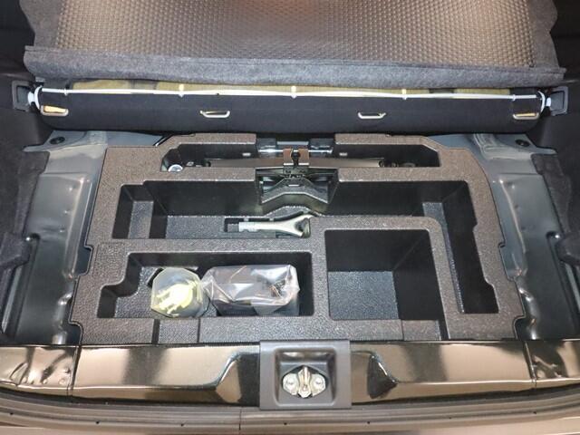 外部機関にてクルマの査定を行っています。日本自動車鑑定協会やAISの第三者機関で車輌を細かくチェック！気になる修復歴や車両コンディションを予めご確認頂けます。詳しい状態はスタッフまで御用命下さい。