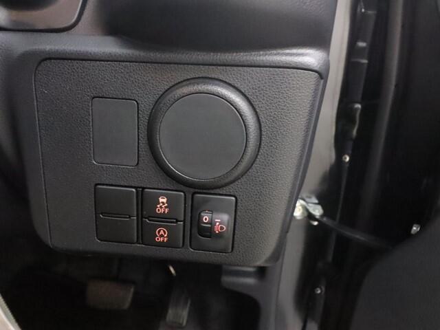 中古車なので、どなたでも走行距離は気になります。当社は走行管理システムという全国単位の共有システムにて全車両を走行距離の不正をチェック済！メーター不正の車輌は販売いたしません！！