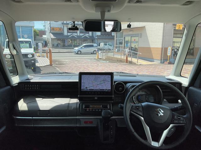 見晴らしの良い運転席です