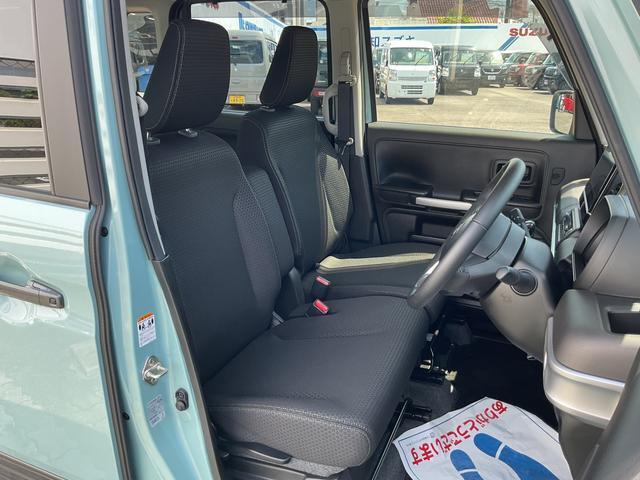 ゆったりして運転しやすいシートです