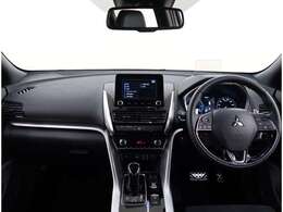 操作性の良いインパネ周りです