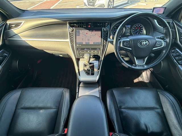 【整備工場完備】ご安心してお乗り頂くため環境を整えております。お車の定期メンテナンスの他、車検やタイヤ交換などもお任せください！