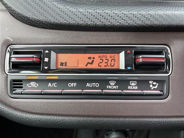 【運転席操作部】『運転席周辺の装備』の画像になります。快適なドライブを楽しむための機能が装備されています！運転席から触れるので使いやすいです！