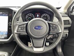 【ステアリング】軽い力で扱いやすいハンドルです。目立つ傷やスレなどなく綺麗な状態です！除菌プランいれていただくとさらに快適に！清潔なお車はお子様にも安心ですね！